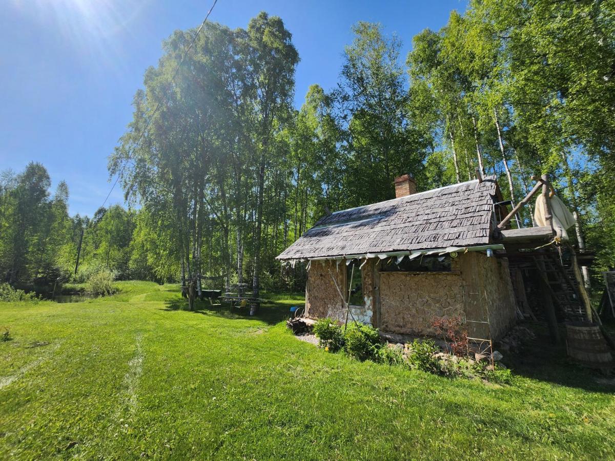 Baltas Raganinas Pirts Villa Sabile Exterior photo